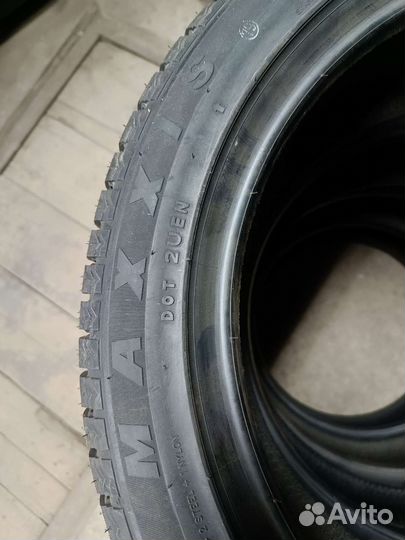 Maxxis SP02 Arctic Trekker 205/50 R17 93T
