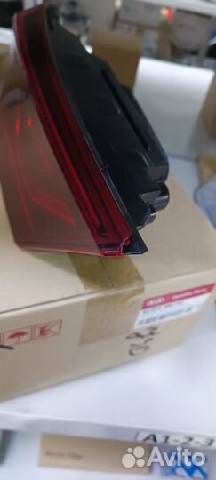 Фонарь крышки багажника левый 92403M6150