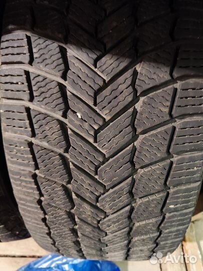 Michelin X-Ice Snow SUV 235/55 R18