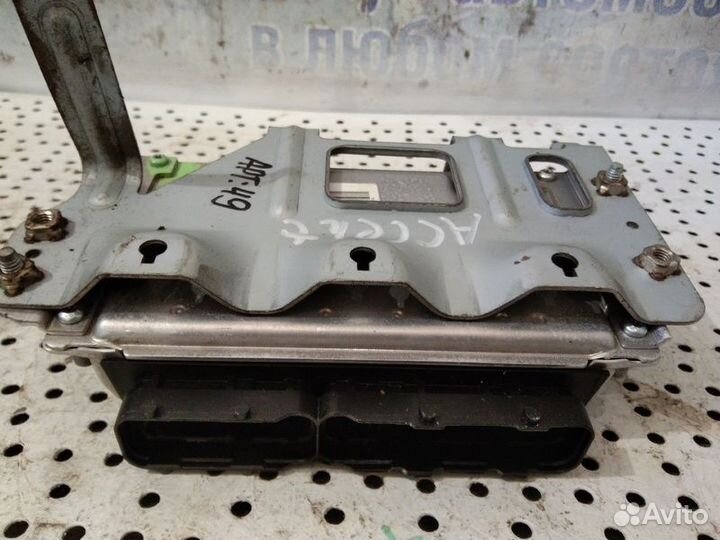 Блок управления двигателем Hyundai Accent