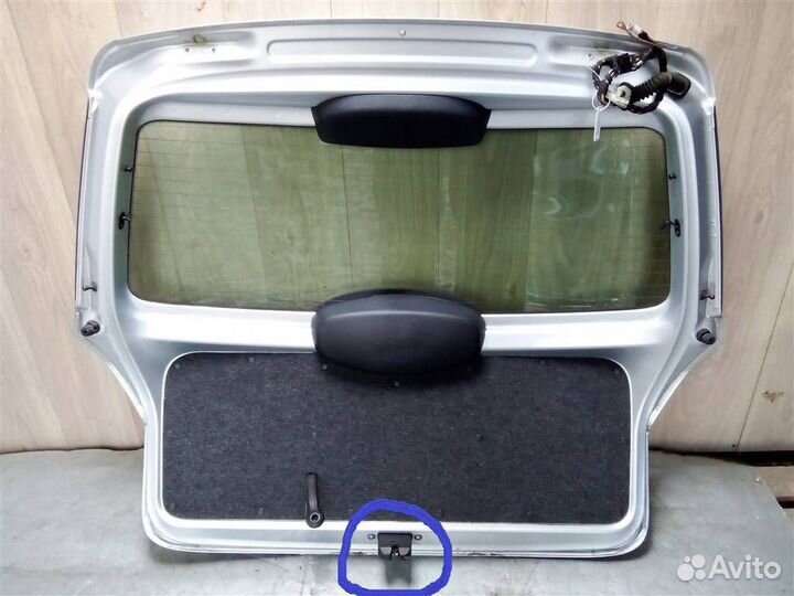 Замок багажника от Skoda Fabia 2007-2015