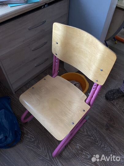 Ортопедическая парта со стулом и полочками