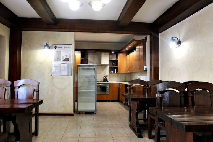 Гостиница, 600 м²