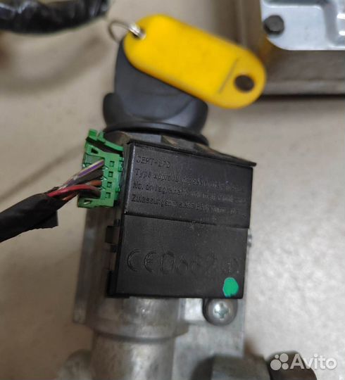 Комплект эбу Ford Escape 1 2.0