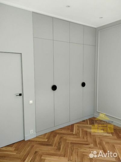 Черный шкаф