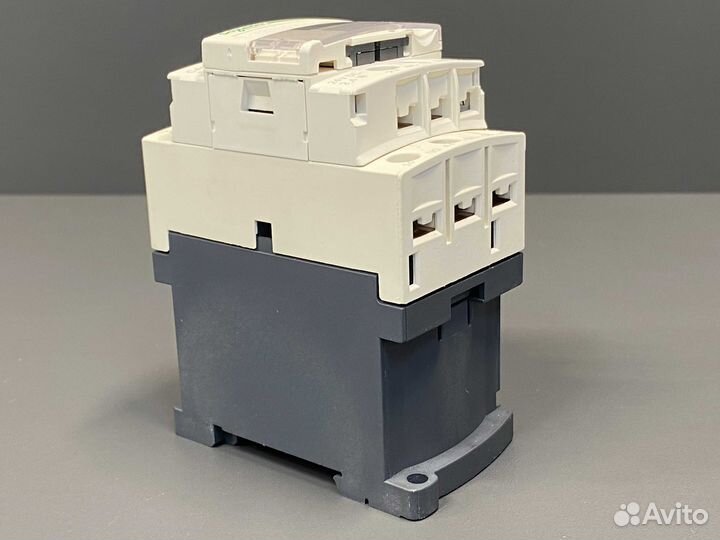 Schneider CAD32BL 040708 Реле, новое, 1 шт