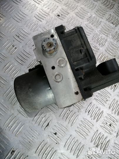 Блок abs (насос) audi a4 b6 (2001 - 2005) 2.5 8e0614517a