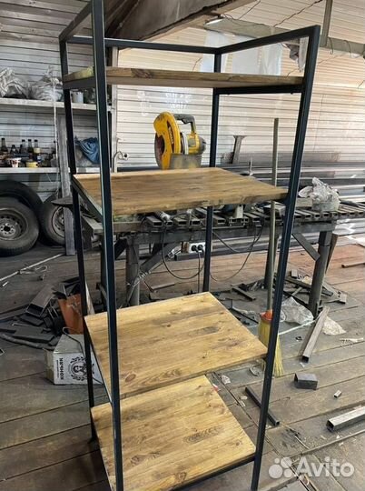 Лофт этажерка для кафе или дома