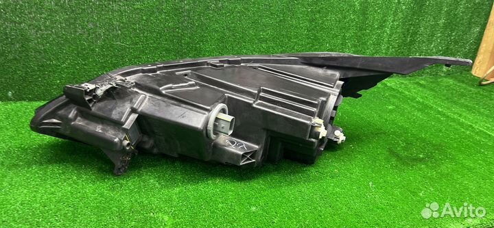 Фара правая Chevrolet Equinox 3 2021