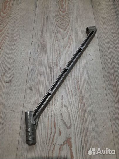 Кронштейн площадка крепление генератора Renault sc