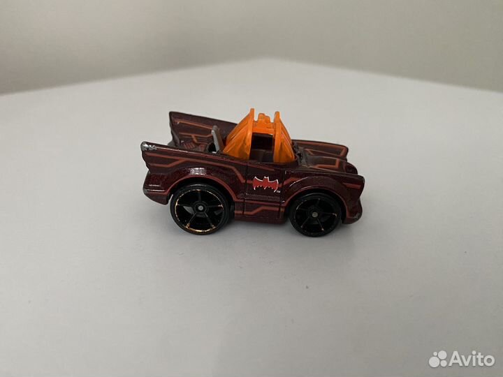 Hot wheels batmobile оригинал 2021 г