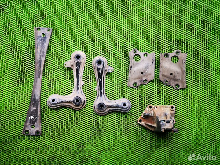 Кронштейн для Toyota Corolla E15 2006-2013