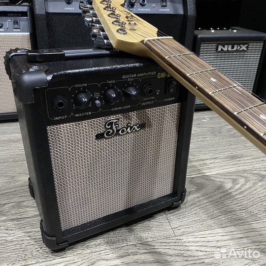 Электрогитара Fender стиль с комбиком