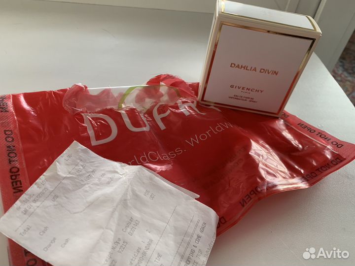 Продам парфюм