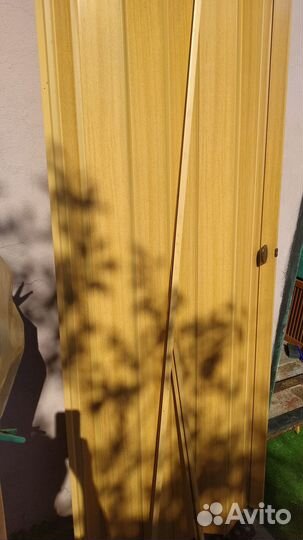 Дверь межкомнатная складная