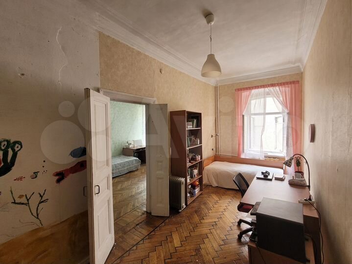 Комната 38,2 м² в 8-к., 3/4 эт.