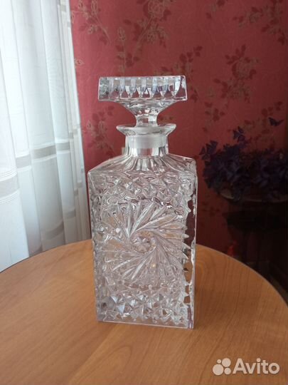 Хрустальный графин штоф
