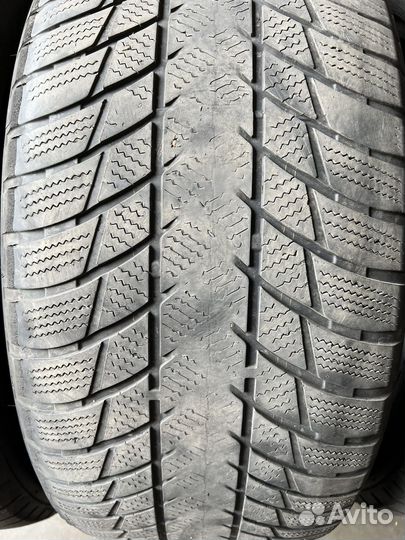 Bridgestone Blizzak LM-001 285/45 R21