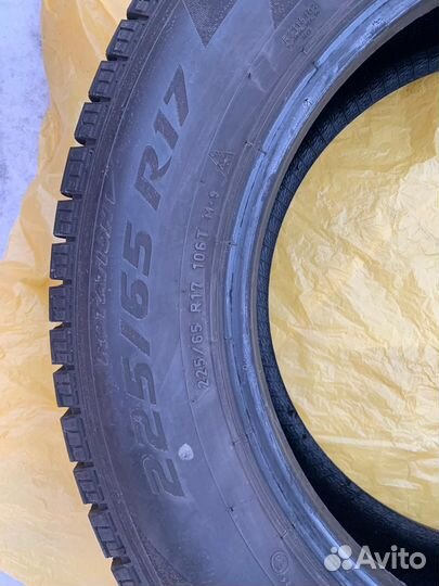 Pirelli Ice Zero FR 225/65 R17 106T