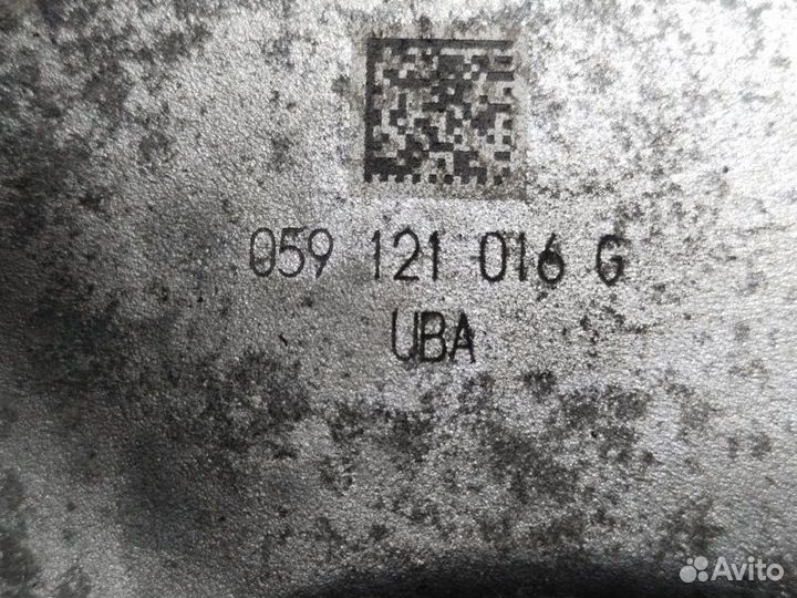 Помпа водяная Volkswagen Touareg 3 CR 3.0 TDI