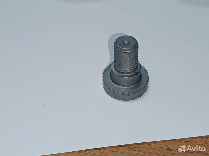 Skoda Yeti / Superb Конусный болт Новый