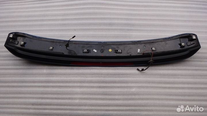 Спойлер багажника Ауди Ку5 8R0827933A