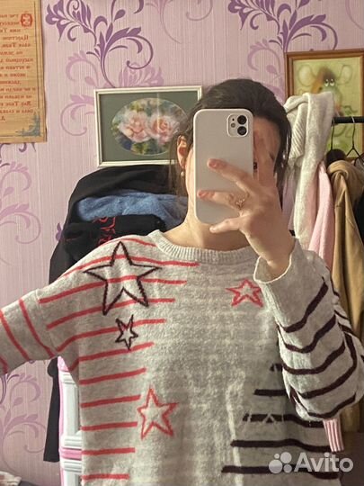 Свитер женский