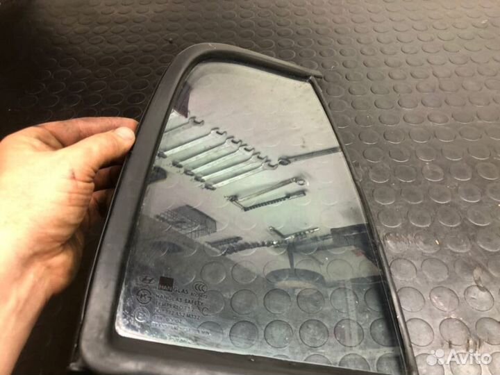 Стекло заднее правое глухое Hyundai Getz