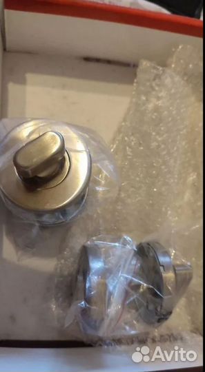 Завертка дверная