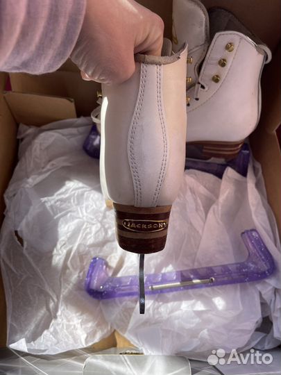 Фигурные коньки jackson elle