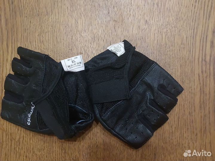 Спортивные перчатки Mad Max exclusive