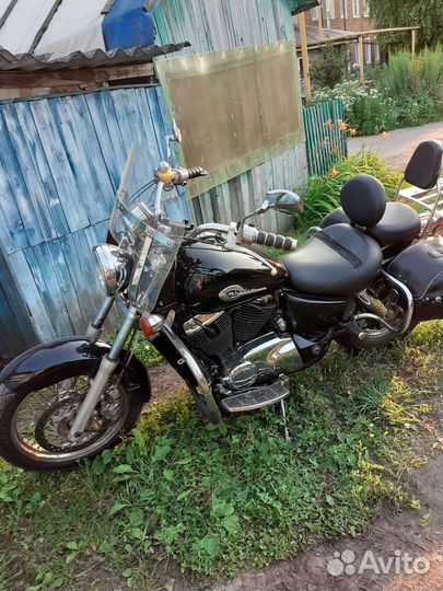 Honda VT 1100 shadow