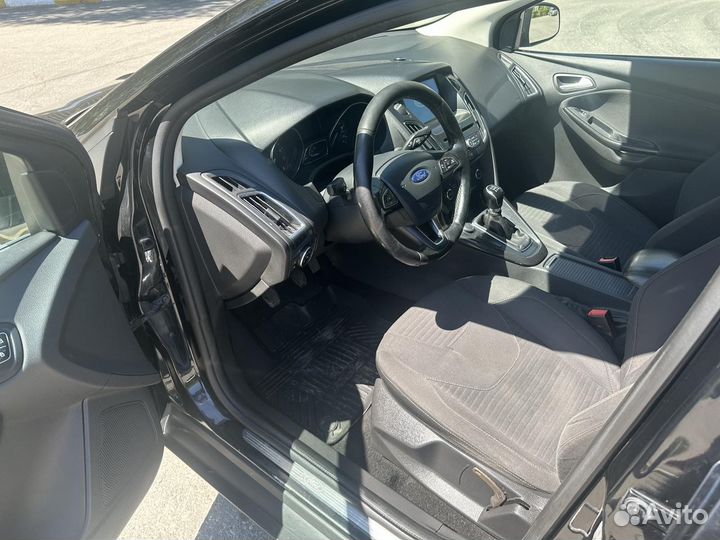 Ford Focus 1.6 МТ, 2017, 300 000 км