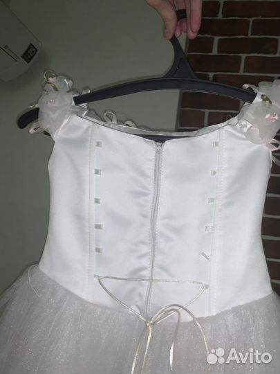 Платье праздничное