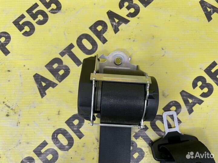 Ремень передний правый Renault Sandero