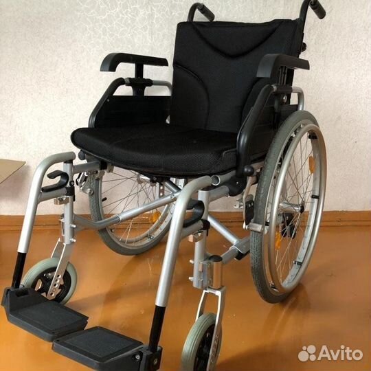 Коляска инвалидная