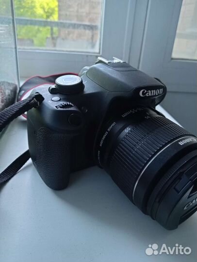 Зеркальный фотоаппарат Canon EOS 1200D