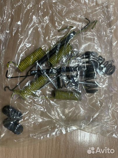 Ремкомплект задних тормозов cherokee 93-98