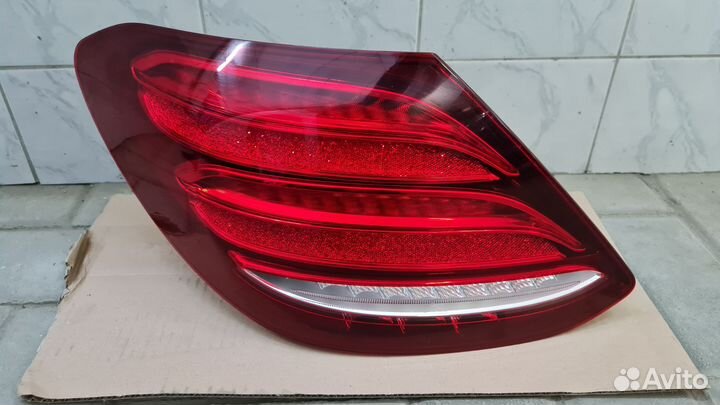 Фонарь левый Mercedes W213