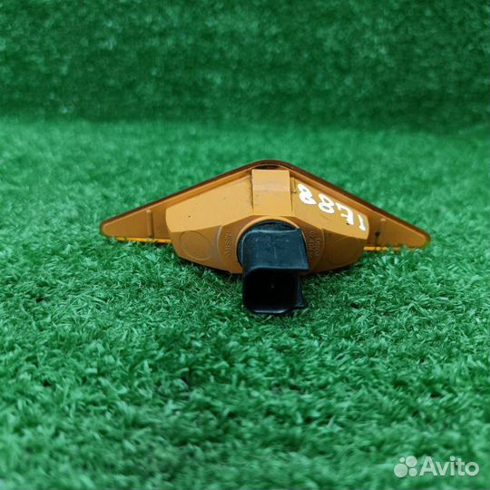 Поворотник Ford Mondeo 3 2001 1S7113K309