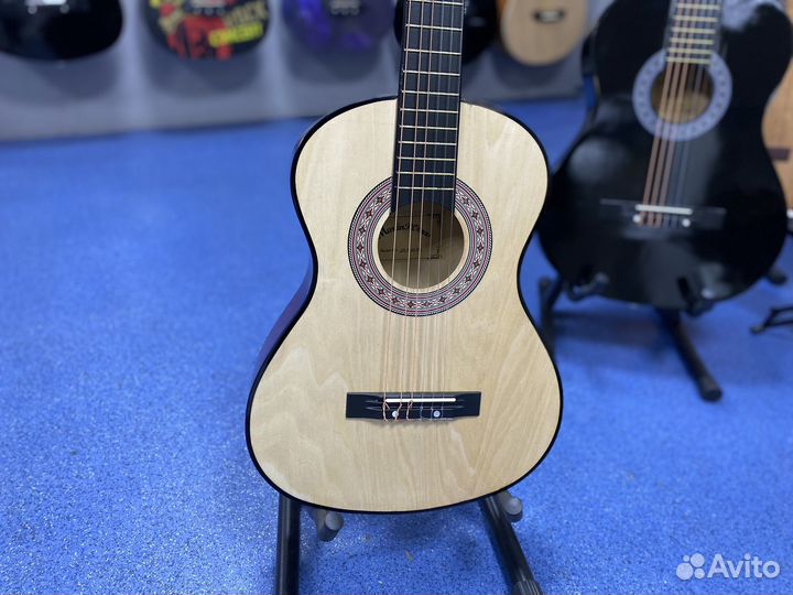 Классическая гитара для ребенка (размер 1/2)