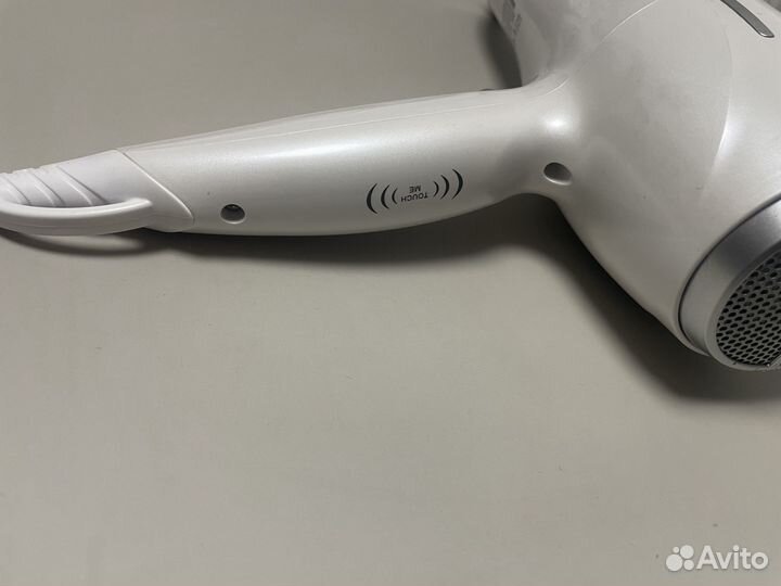 Фен для волос Redmond