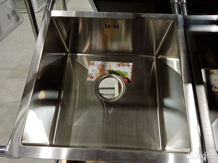 Мойка из нержавейки врезная 3 мм 44х44 aflorn
