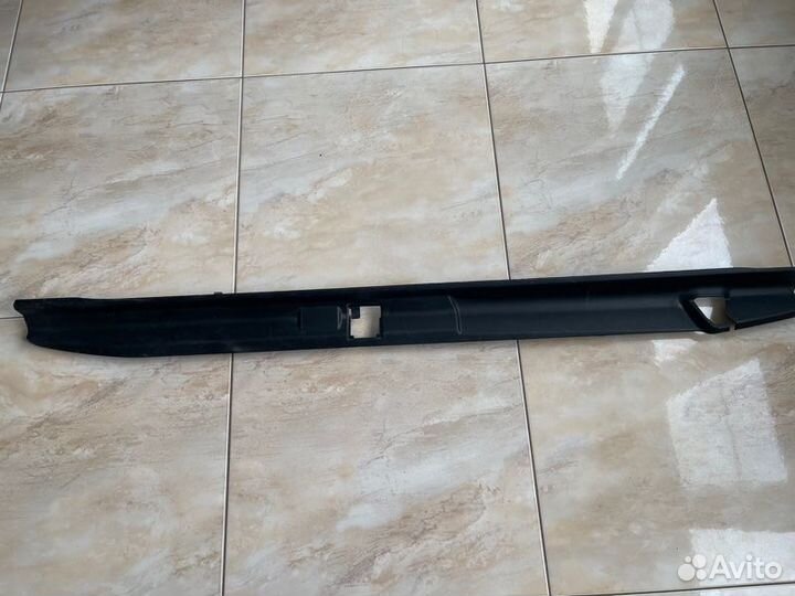 Накладка бампера задняя Toyota Land Cruiser 150