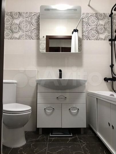 2-к. квартира, 52 м², 3/25 эт.