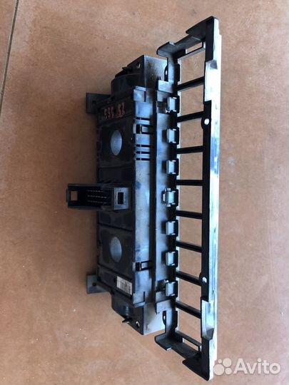 Блок управления кондиционером мерседес е124