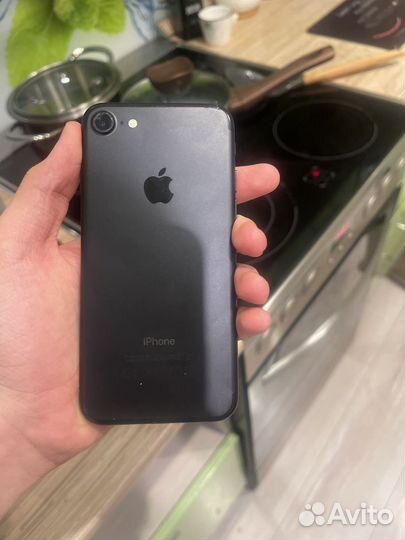 iPhone 7, 32 ГБ