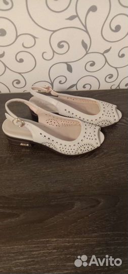 Босоножки женские новые 36