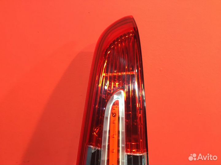 Фонарь для Ford C-MAX shda, 1.6 Zetec (Б/У)