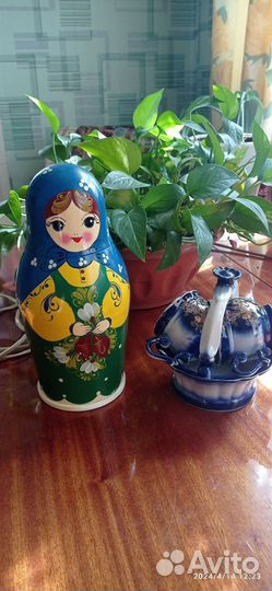 Матрешка ретро электро кофемолка и набор посуды